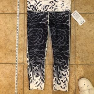 Lululemon Wunder Under Angel Wing leggings